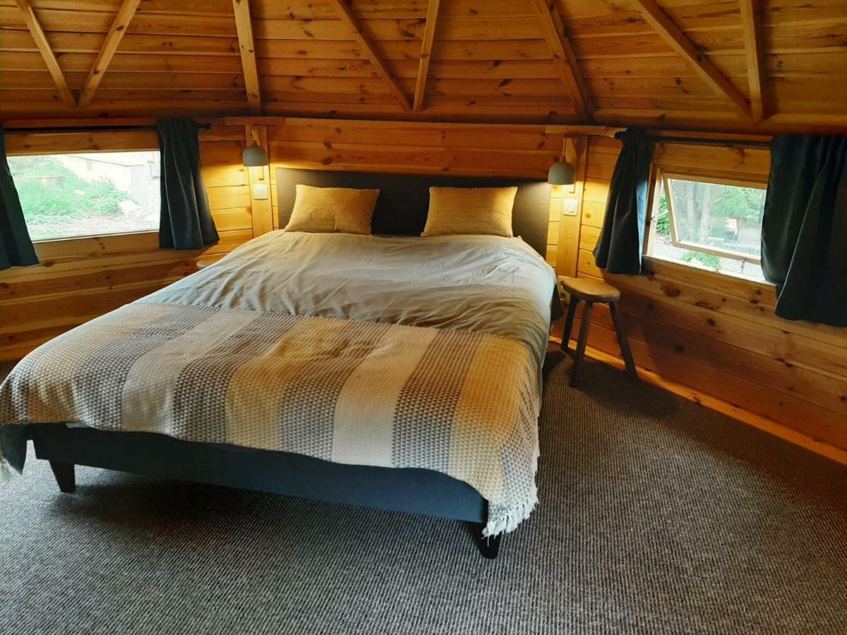 La Cabane De L'Atelier Bomal Eksteriør bilde